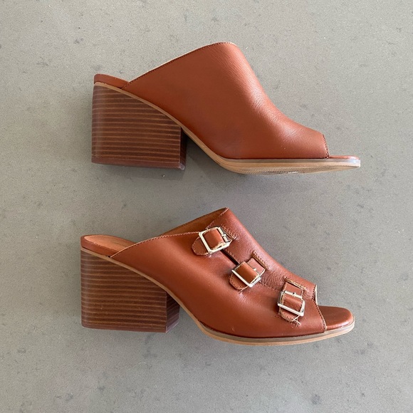 Matiko Buckle Brown Leather Slides - Picture 1 of 6